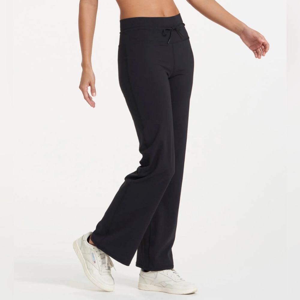 Vuori Daily Wideleg Pant, Black